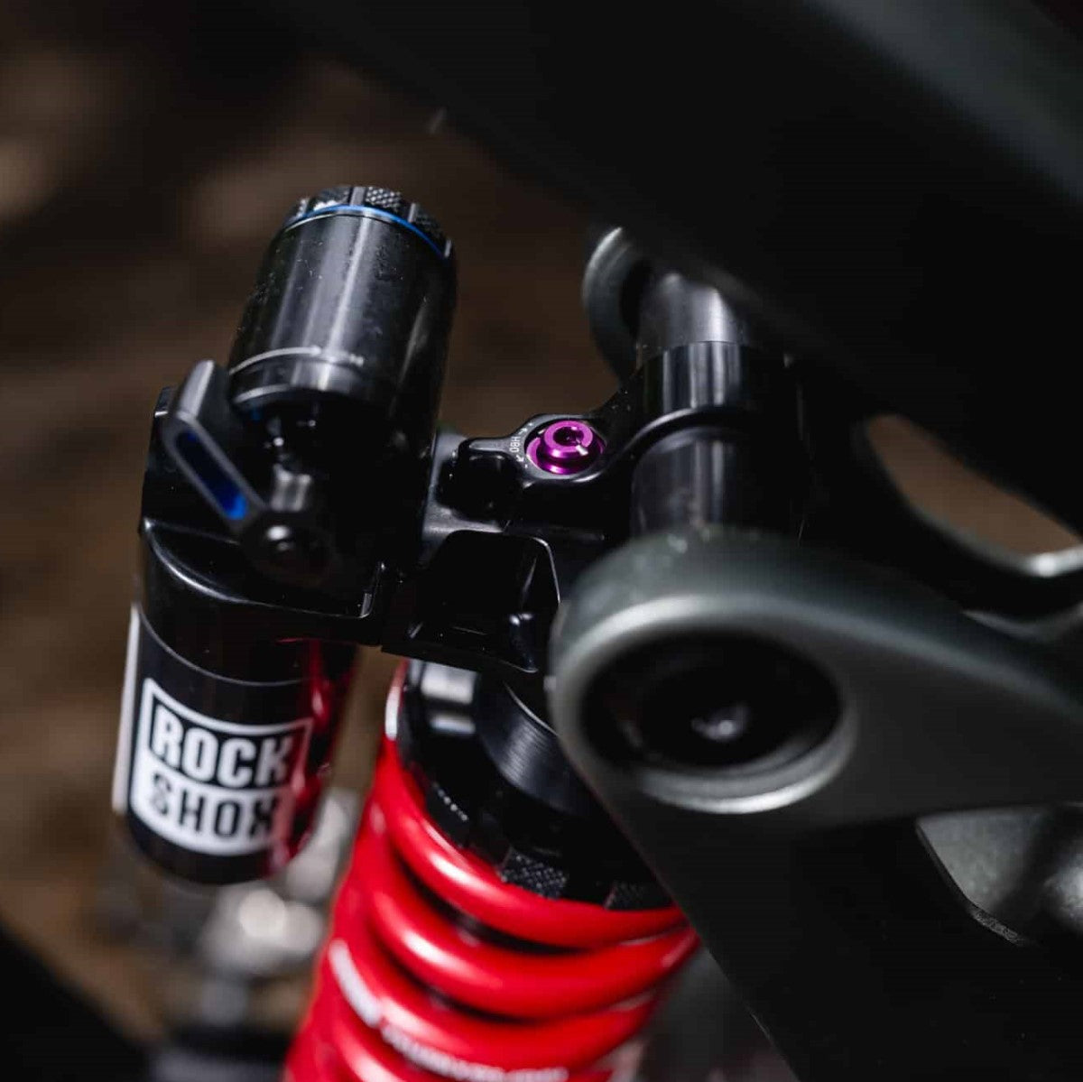 ROCKSHOX VIVID ULTIMATE RC2T HBO Standaard schokdemper met veer voor Santa Cruz Megatower 2 (2023+)