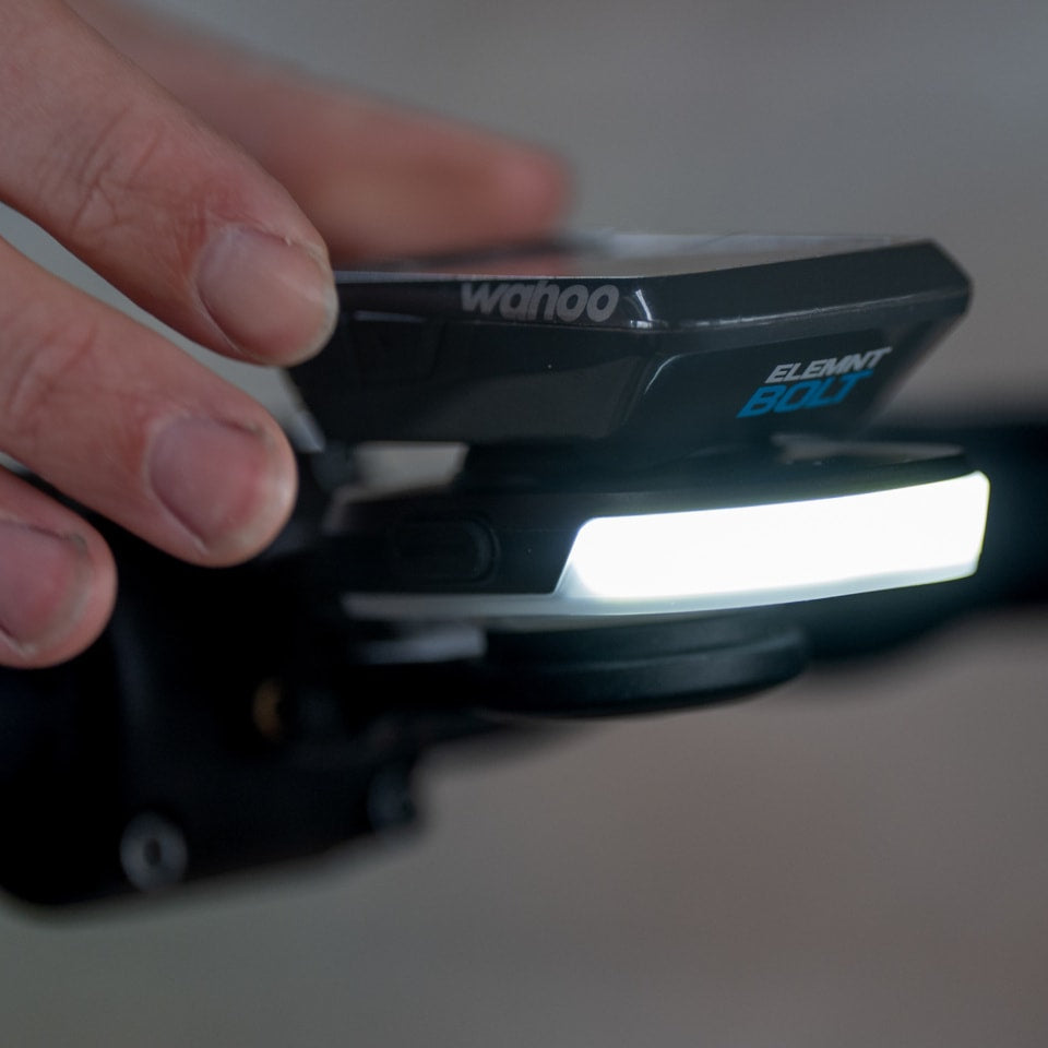 BBB SLICE 300 Voorlamp met GARMIN/WAHOO GPS-ondersteuning