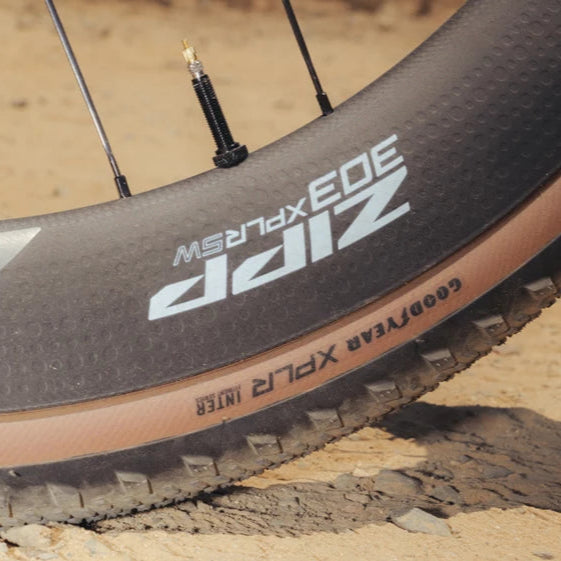 Paar ZIPP 303 XPLR SW DISC Tubeless wielen (Center Lock)