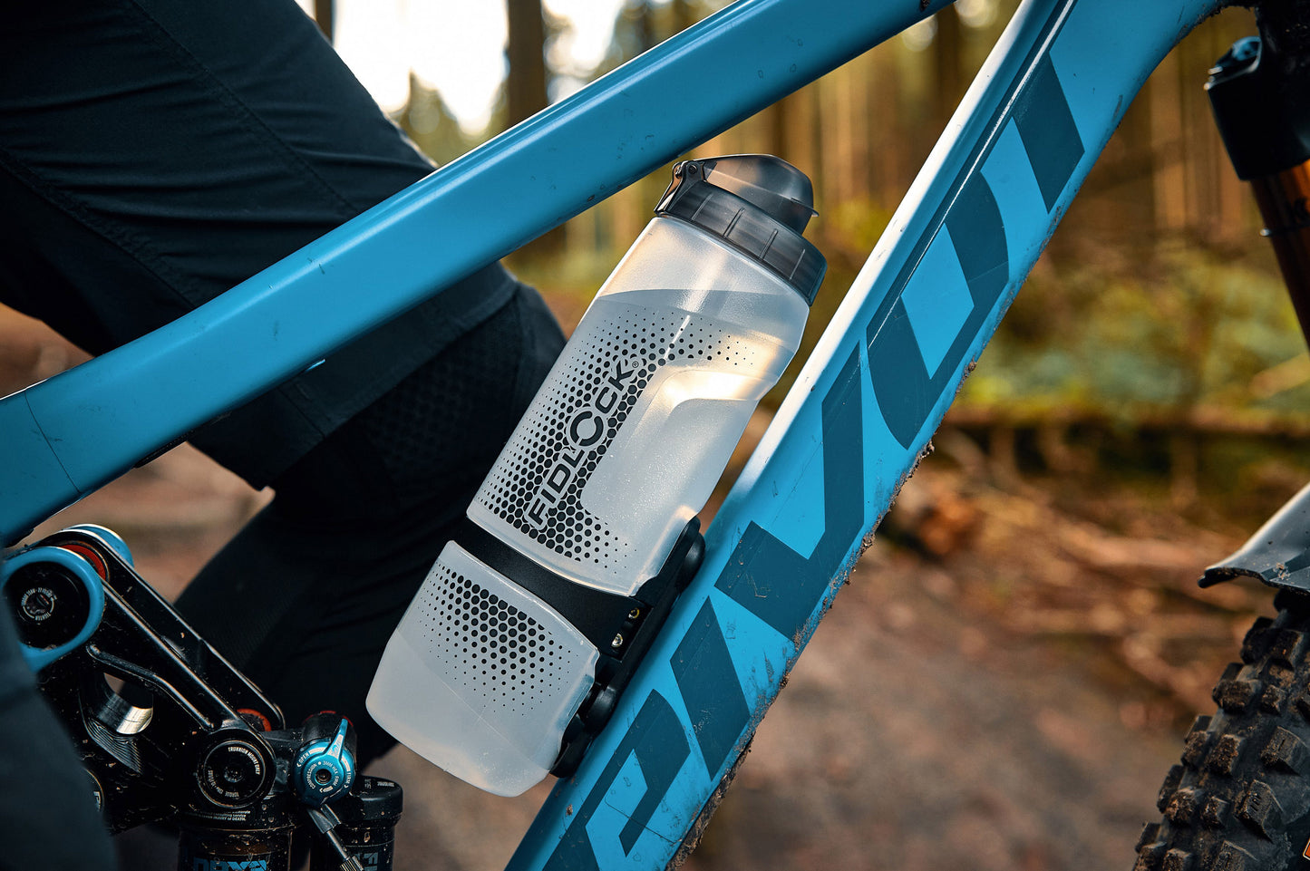 Fles- en bidonhouderset FIDLOCK TWIST BIKE BASE 800 ml Transparant