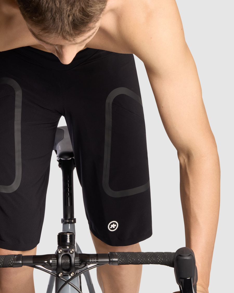 ASSOS TACTICA CARGO Korte Broek T3 Zwart
