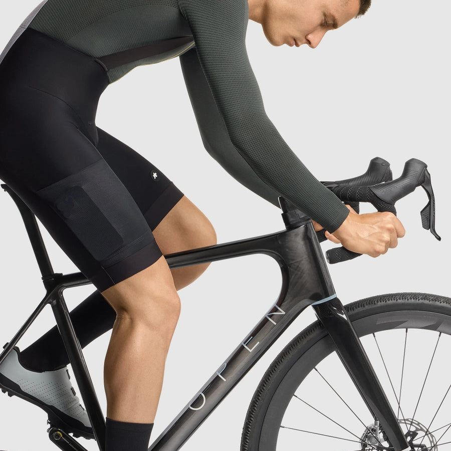 ASSOS TACTICA T5 Zwarte Serie Slabkort