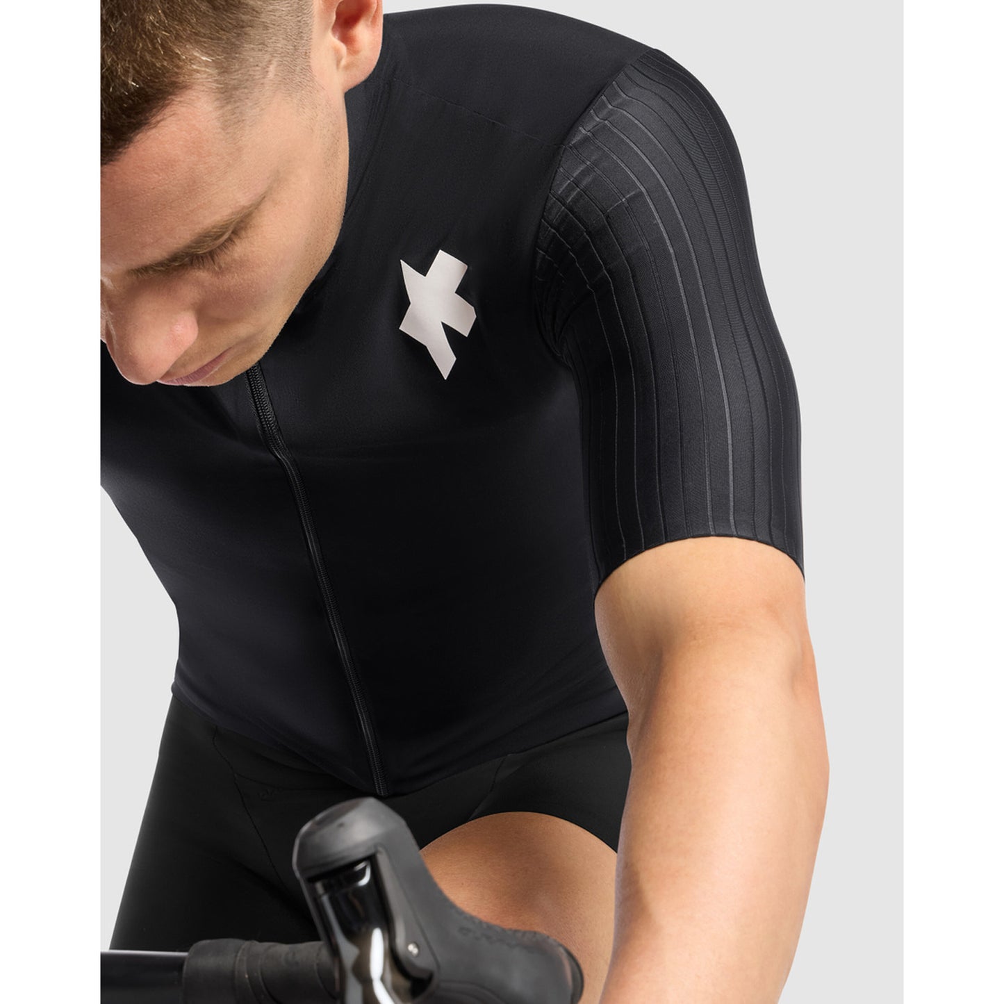 ASSOS EQUIPE RS S11 Zwart Serie jack