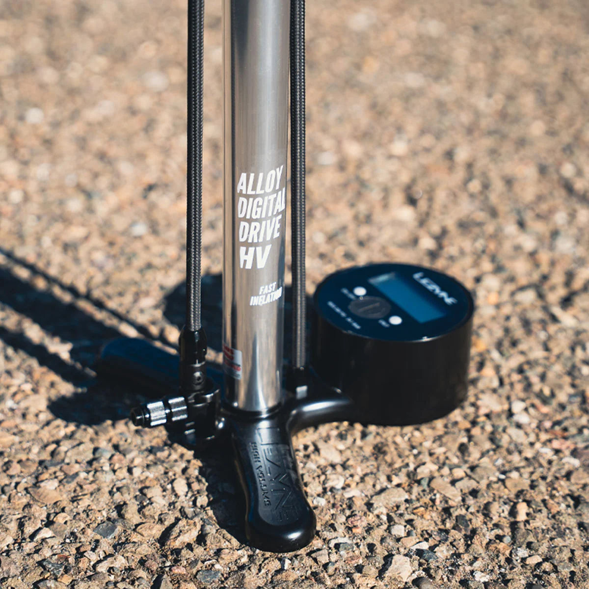 LEZYNE ALLOY FLOOR DRIVE HV DIGITAL 3.5 vloerpomp zwart