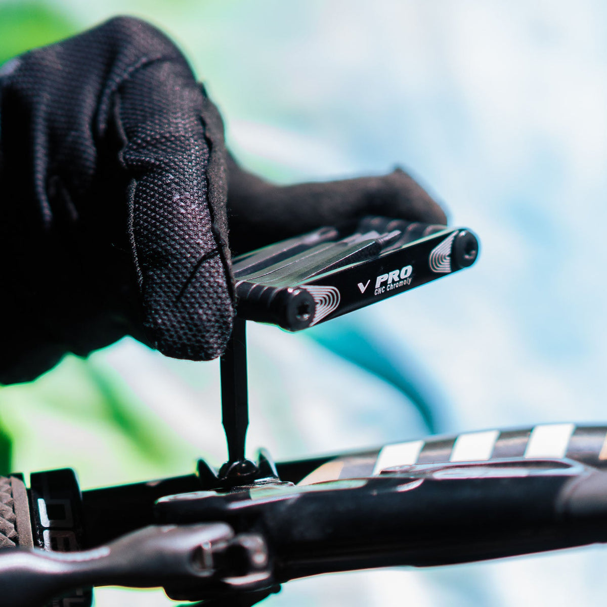 Lezyne V Pro 11 en situation VTT