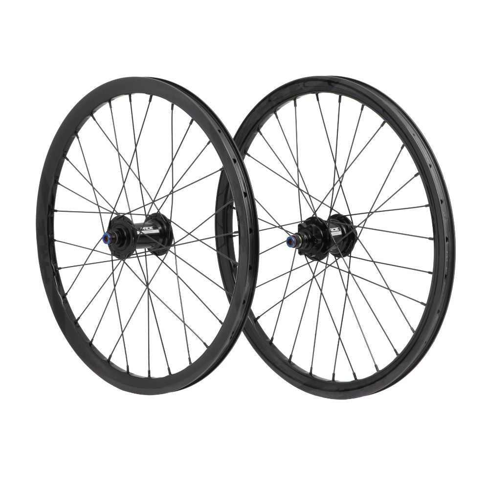 Wielpaar PRIDE 20" (451mm) Carbon Wave Gloss Black Fusion Disc Assen 10/10mm Zwart