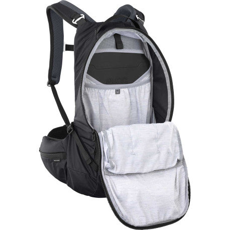 Rugzak met rugpand EVOC Trail PRO BLACKLINE 16 L Zwart
