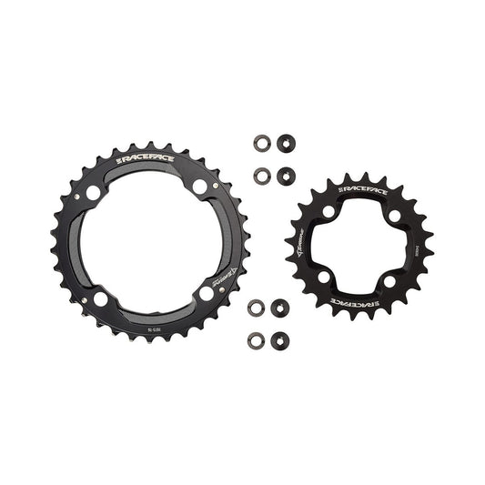 Zwarte RACE FACE TURBINE set met twee kettingbladen voor 11-speed — kettingblad tegen witte achtergrond