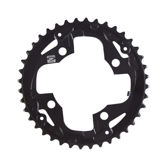 SHIMANO ACERA M3000 buitenblad 9-speed, 4-gats, 96 mm — kettingblad tegen witte achtergrond