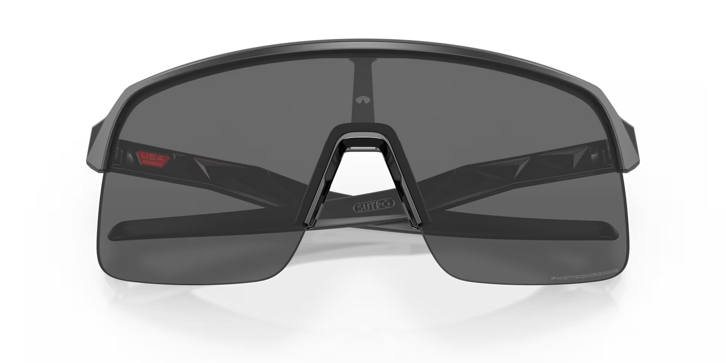 OAKLEY SUTRO LITE Mat Koolstof Heldere Fototrope Lens