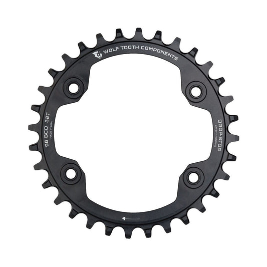 Enkel kettingblad WOLF TOOTH 96 BCD 11 versnellingen Shimano XTR M9000/M9020 4 boutgaten 96 mm zwart — kettingblad op witte achtergrond