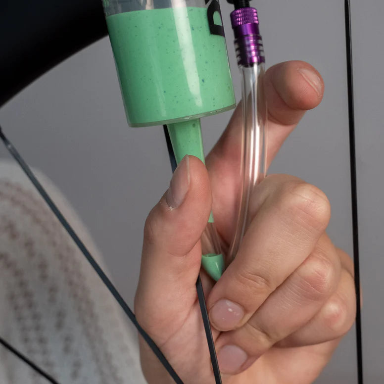 Seringue pour Liquide Préventif DYNAMIC HECTOR THE INJECTOR