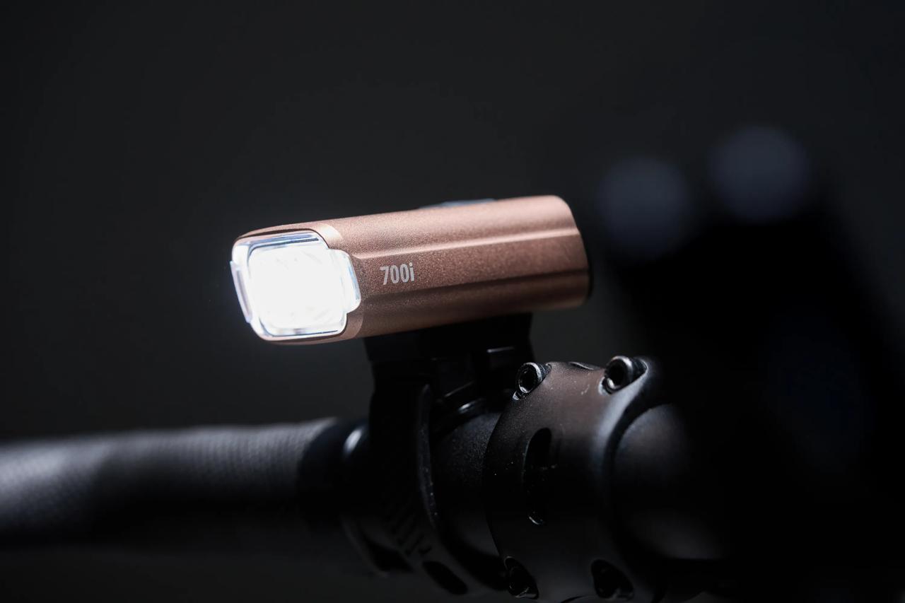 Voorverlichting BBB NANOSTRIKE 700 i Roze