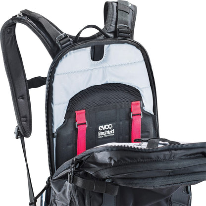 Rugzak met Geïntegreerde Rugbescherming EVOC PROTECTOR FR ENDURO BLACKLINE 16 Zwart