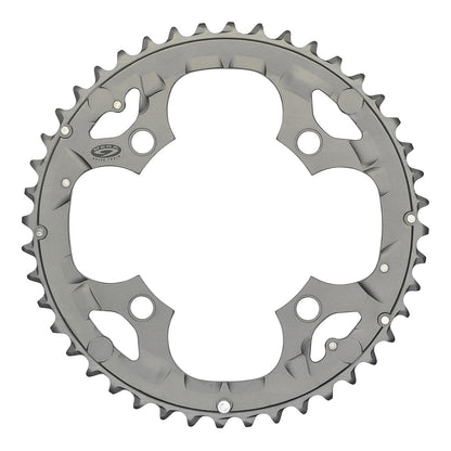 Buitenste Kettingblad SHIMANO DEORE M590 9V 4 Gaten 104 mm Zilver