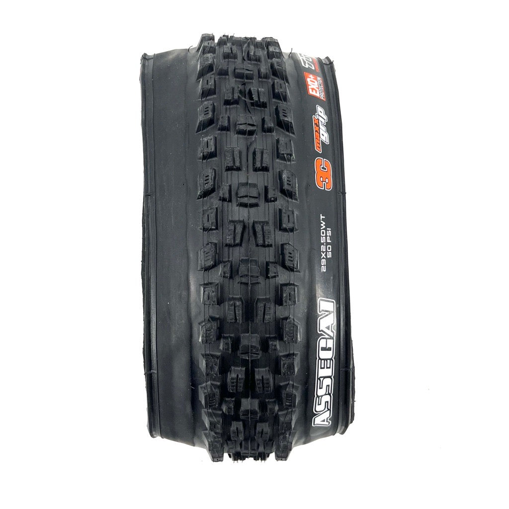 MAXXIS ASSEGAI 29x2.50 WT Exo+ 3C MaxxGrip Tubeless Ready Zacht Zwarte band