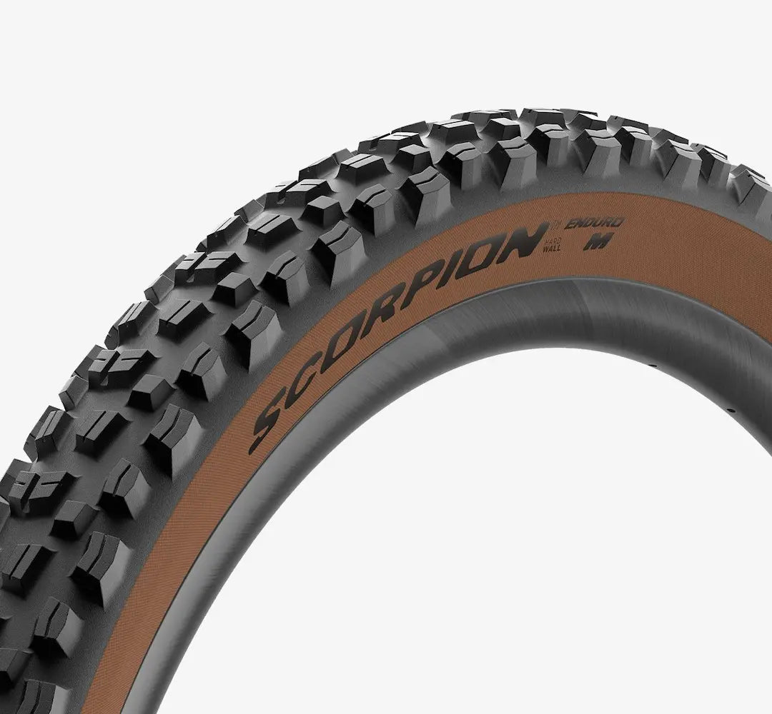 PIRELLI SCORPION ENDURO M CLASSIC 29x2.4 band met harde wand Tubeless Ready Zacht Bruin 4355100