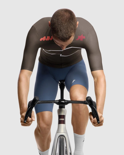 Fietsshirt ASSOS EQUIPE R S11 We are the A Korte Mouwen Bruin