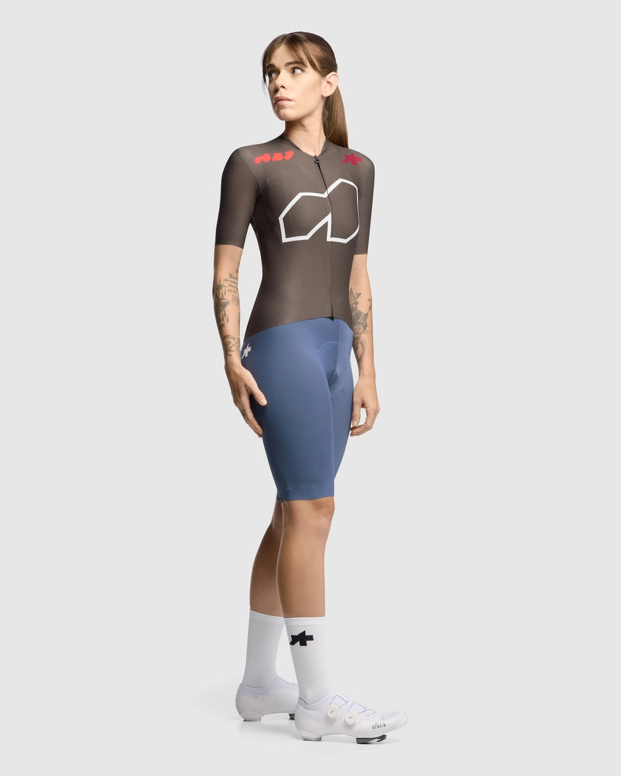 ASSOS DYORA R S11 We are the A Bruine damestrui met lange mouwen