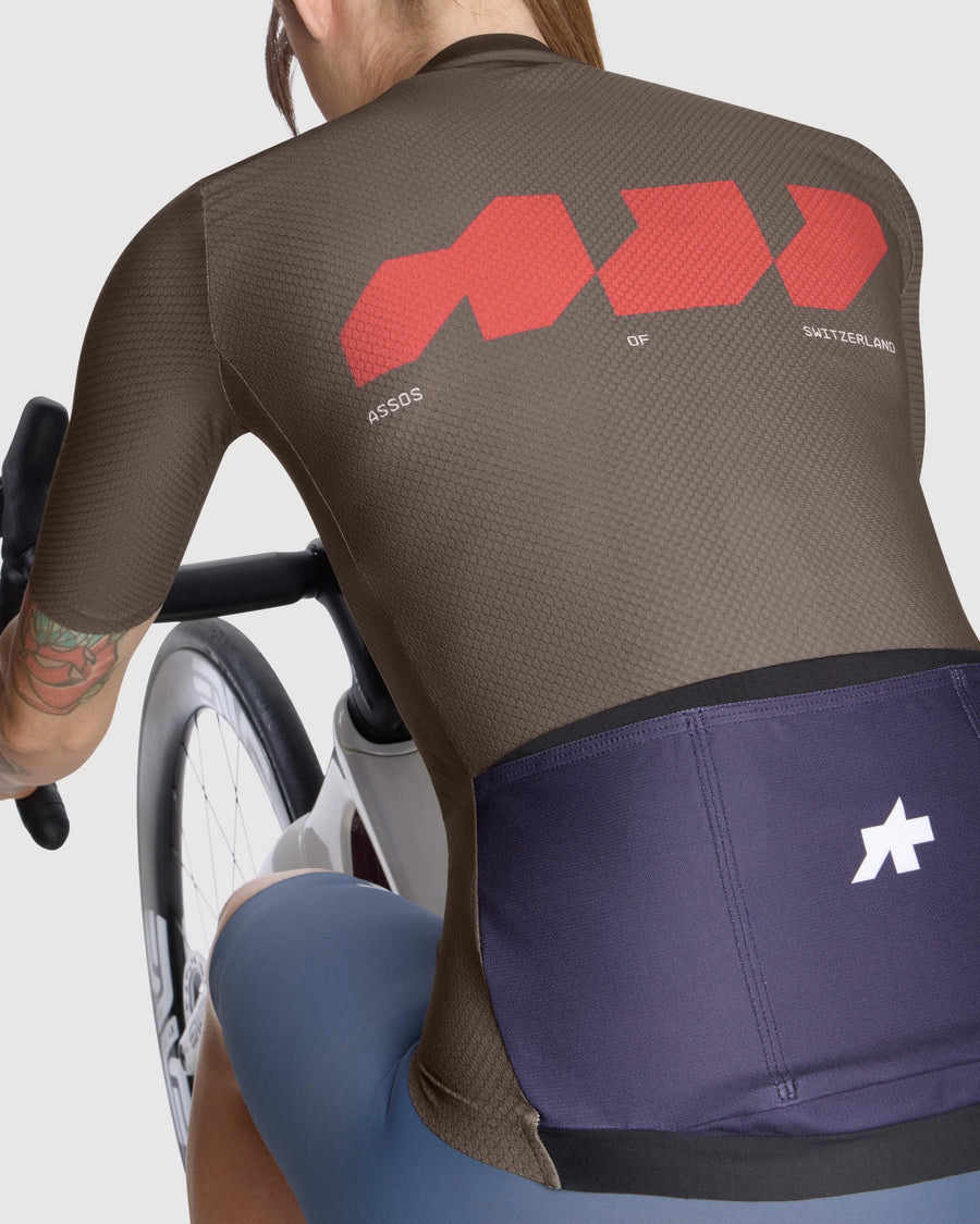 ASSOS DYORA R S11 We are the A Bruine damestrui met lange mouwen