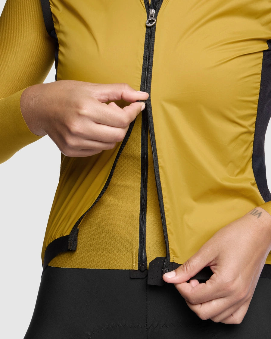 ASSOS UMA GT WIND S11 Goudgele mouwloze jas voor dames