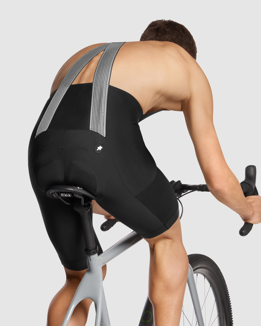 ASSOS TACTICA KIESKÄFER GRAVEL T5 Bib Short Zwart