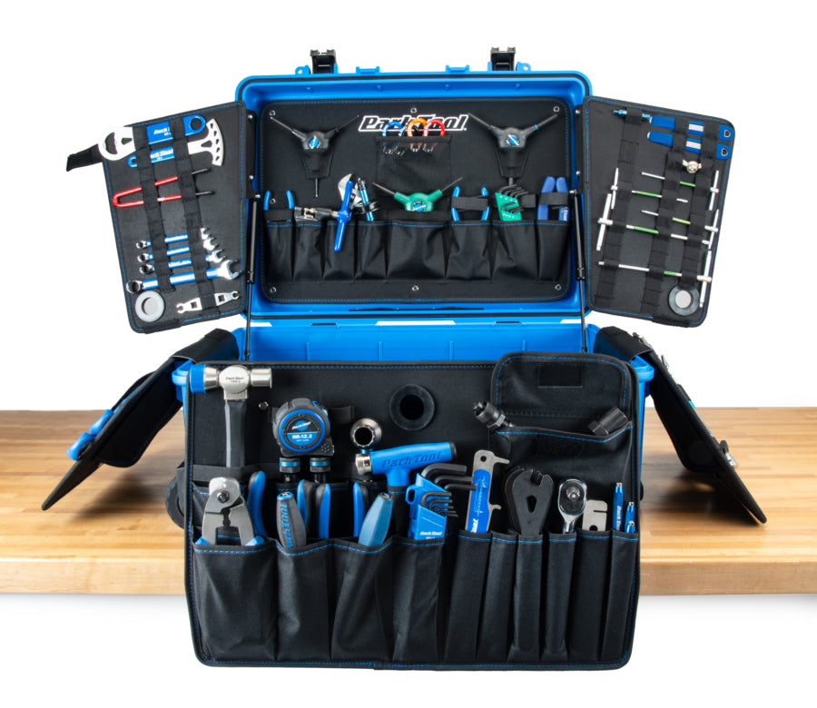 Geopende Park Tool BRK-1 met alle gereedschappen opgeborgen