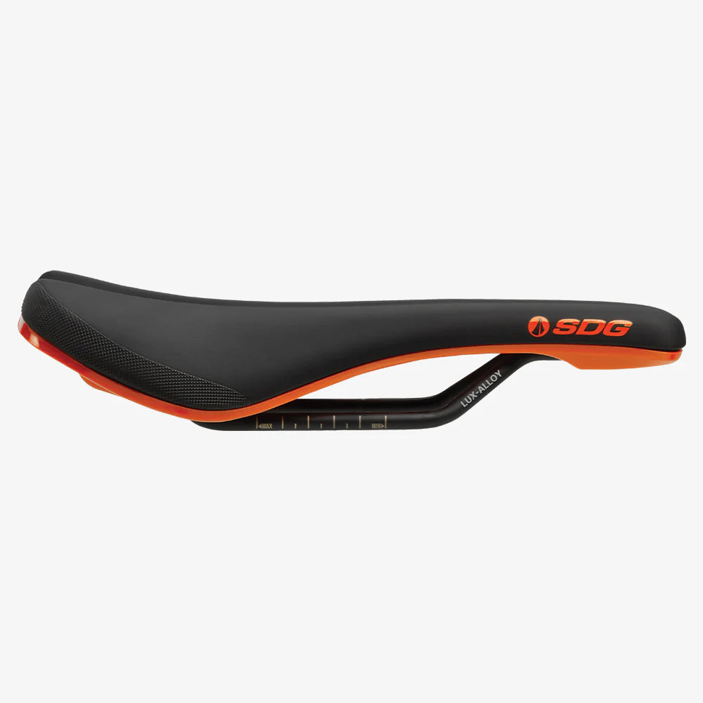 SDG BEL-AIR V3 Rails Lux Gelegerd Zadel Zwart/Oranje