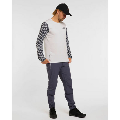 DHARCO GRAVITY OFFSET Shirt Lange Mouwen Wit/Zwart