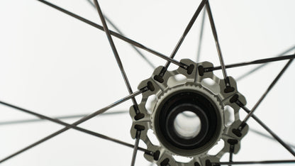Wielpaar SCOM AERO 50 Tubeless Ready (Center Lock)
