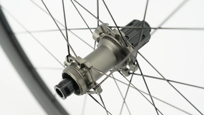 Wielpaar SCOM AERO 50 Tubeless Ready (Center Lock)