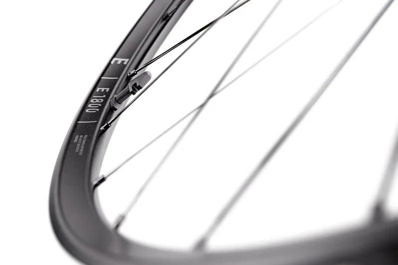 Détail jante DT Swiss E 1800 SPLINE
