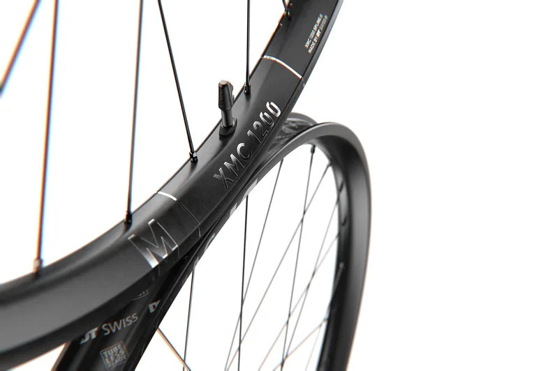 Roue Avant DT SWISS XMC 1200 SPLINE 30 mm 29" 15x110 mm