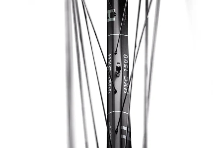 Roue Avant DT SWISS HXC 1500 SPLINE 30 mm 27.5" 15x110 mm