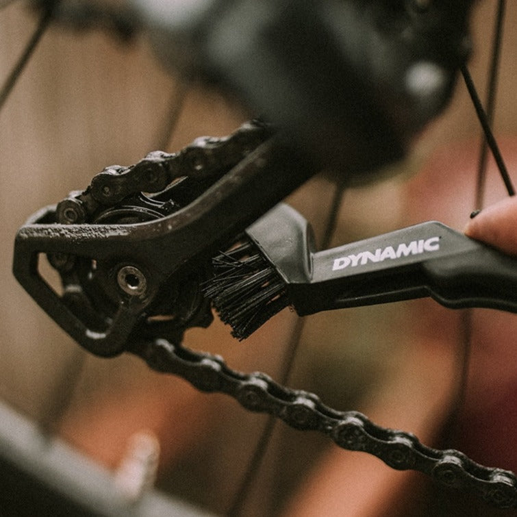 DYNAMIC DETAILBORSTEL VOOR DE AANDRIJVING in gebruik op een cassette