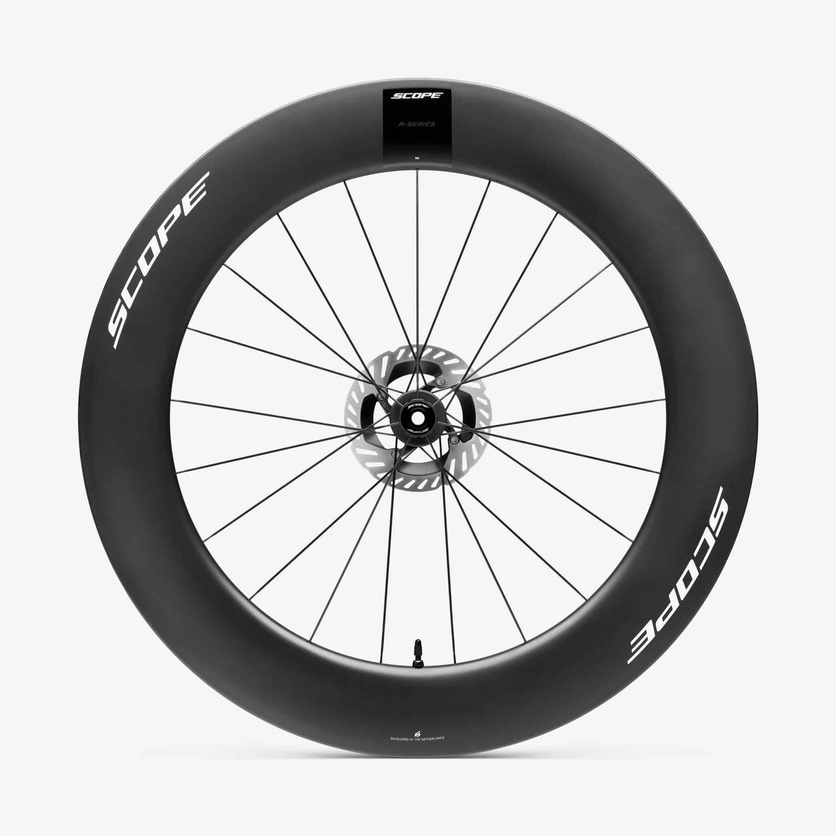 Detail SCOPE Race R8T