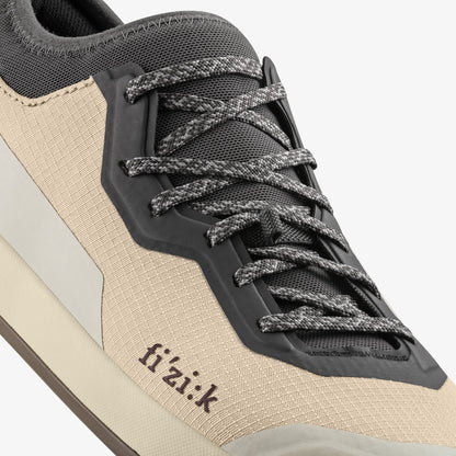 MTB-schoenen FIZIK VERSOR 2 FLAT Beige/Grijs