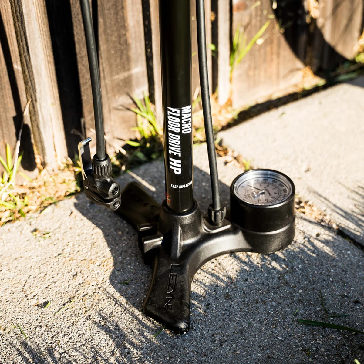 LEZYNE MACRO FLOOR DRIVE DV vloerpomp zwart