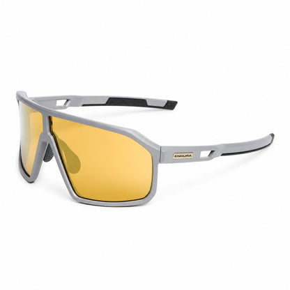 Lunettes ENDURA MULLET Gris — vue trois quarts