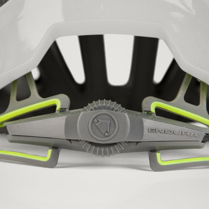 ENDURA FS260-PRO MIPS racefietshelm Zwart/Geel