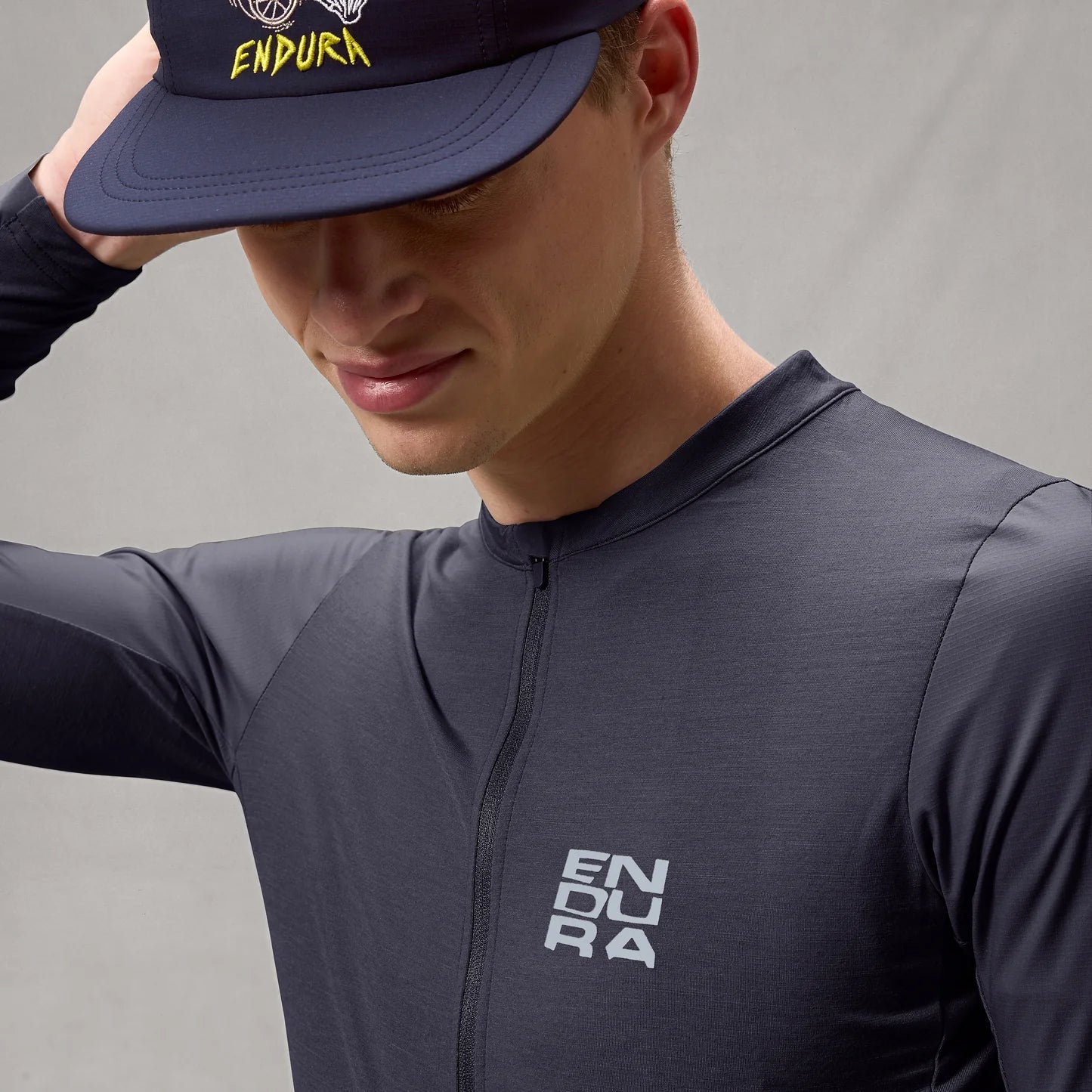 Maillot ENDURA ALLTRACK RIDE Manches Longues Carbon Gris