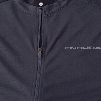 Shirt ENDURA LOOP ZIPPED Korte Mouwen Carbon Grijs