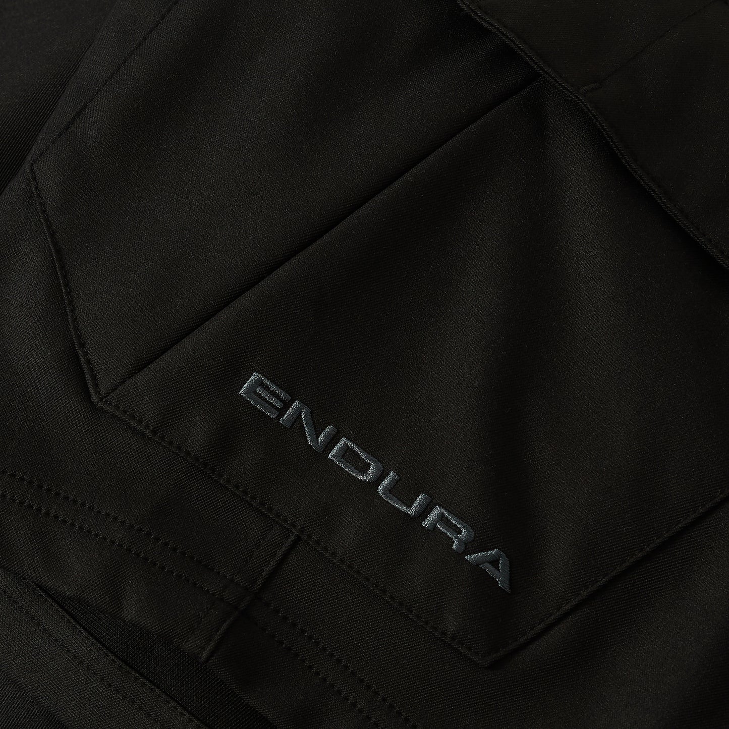 ENDURA LOOP CARGO Korte Broek Zwart