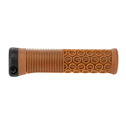 SDG THRICE 136 mm Grips Bruin Gum