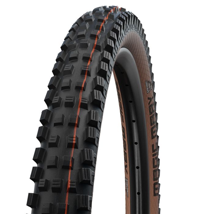 SCHWALBE MAGIC MARY 29x2.40 ADDIX SOFT SUPERTRAIL Tubeless Ready Zacht Bruin band