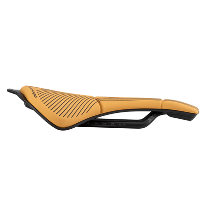 Zadel PROLOGO SCRATCH M5 PAS AGX 147mm Rails Nack Beige