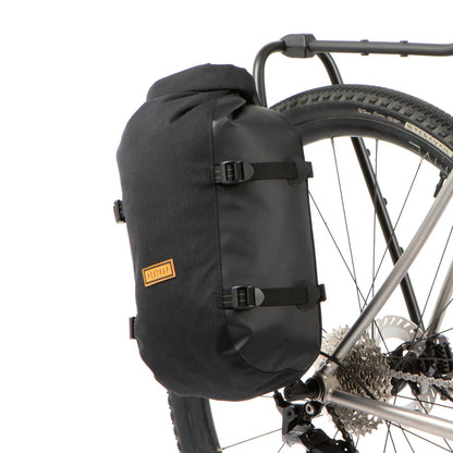 Bagagedragertas RESTRAP SWITCH PANNIER 10L Zwart