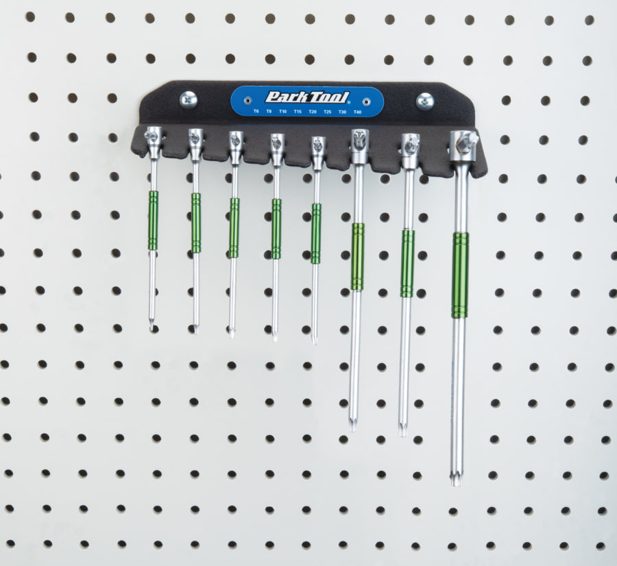 Park Tool THT-1 wandhouder bevestigd aan een gereedschapsbord