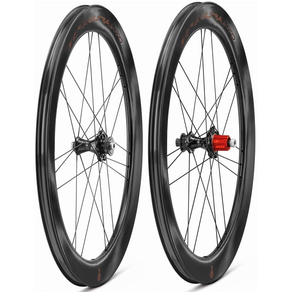 Paar CAMPAGNOLO BORA ULTRA WTO 60 2WF C23 DISC wielen met banden (Center Lock)