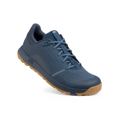 Crankbrothers Stamp Trail Lace MTB-schoenen blauw/gum — driekwartaanzicht
